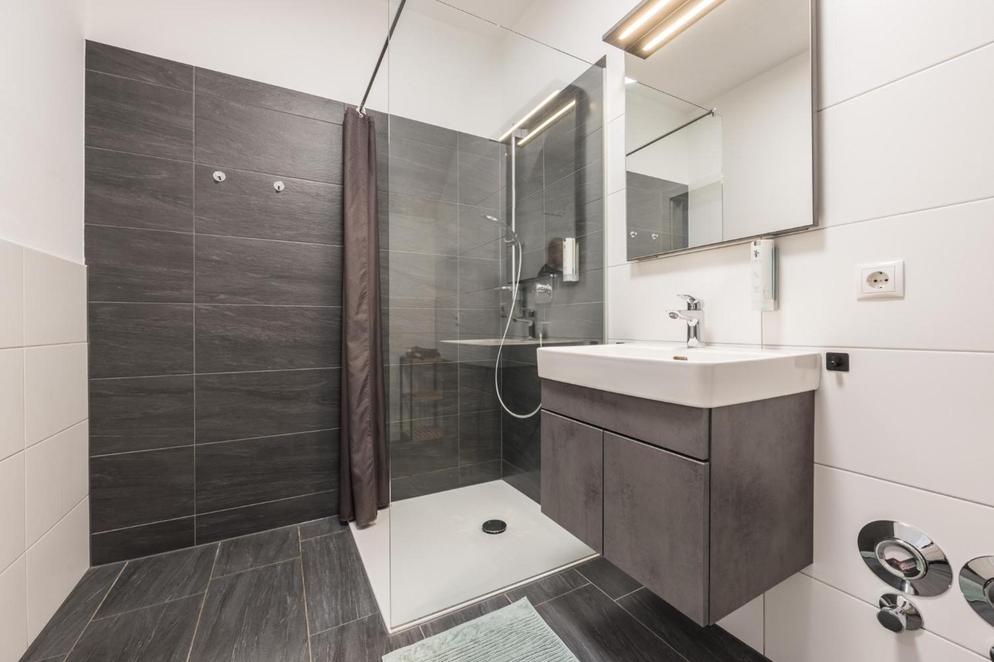 Myquartier Apartahotel *